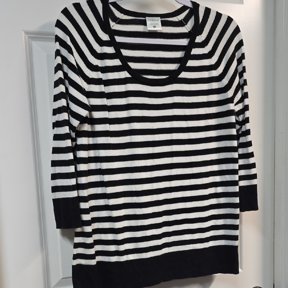 Motherhood Black and White Striped 3/4 Sleeve Sweater Top